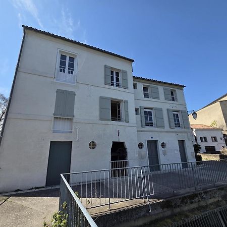 Quai 3 Loft Moderne Et Lumineux Les Pieds Dans L'Eau Daire Jarnac Dış mekan fotoğraf