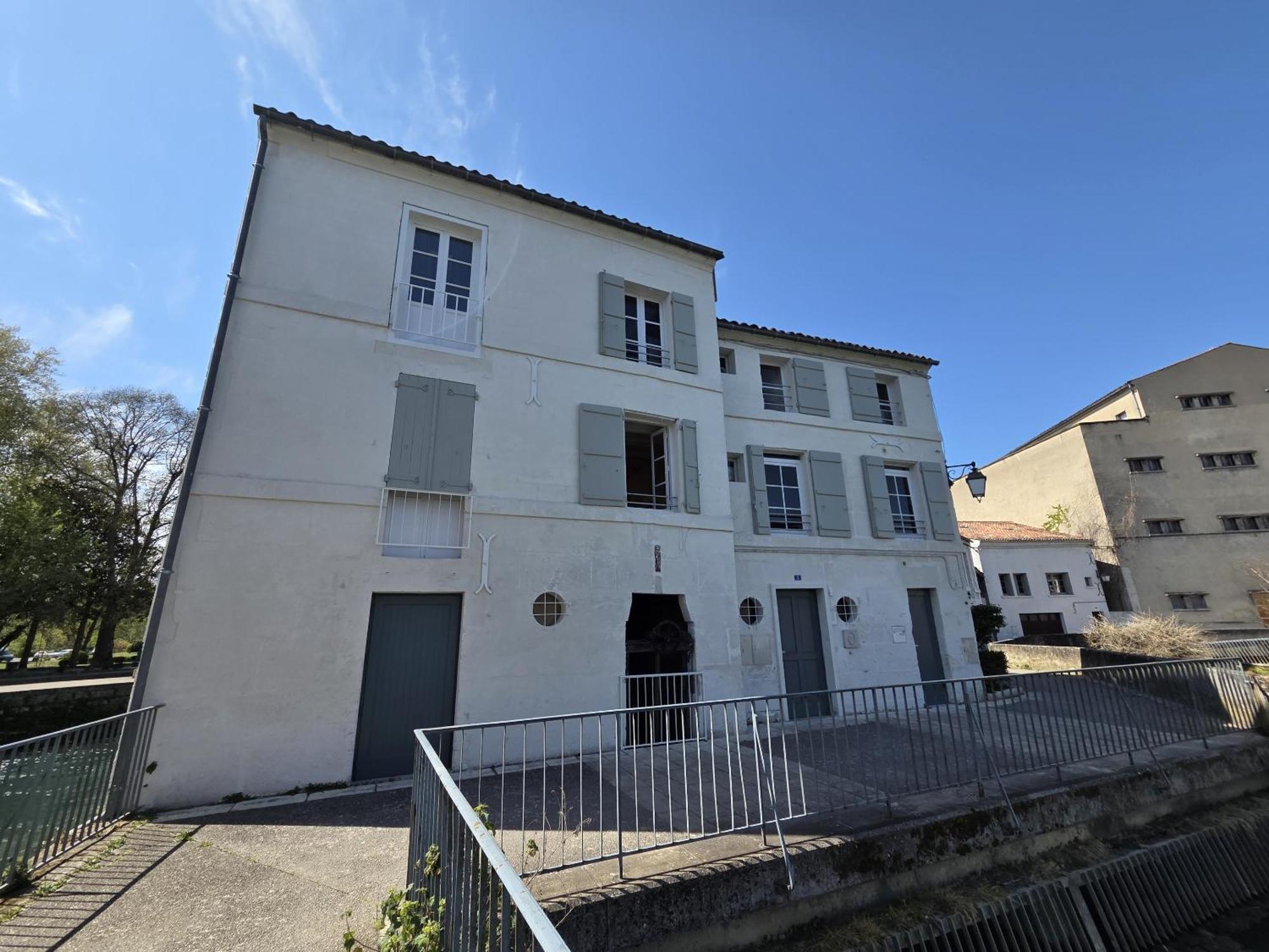Quai 3 Loft Moderne Et Lumineux Les Pieds Dans L'Eau Daire Jarnac Dış mekan fotoğraf